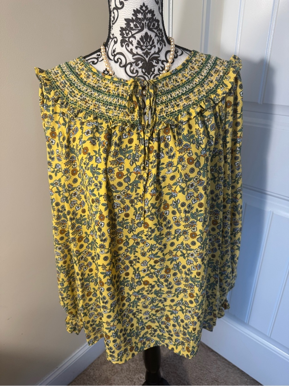 Max Studio Yellow Floral Smocked Neck Women's Top - NWT